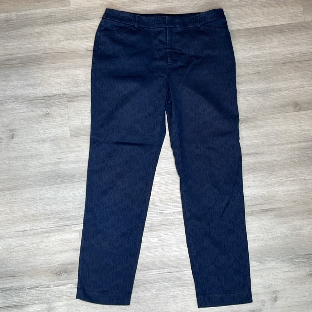 Charter Club Newport Slim Ankle Floral Blue Pants Size 8
